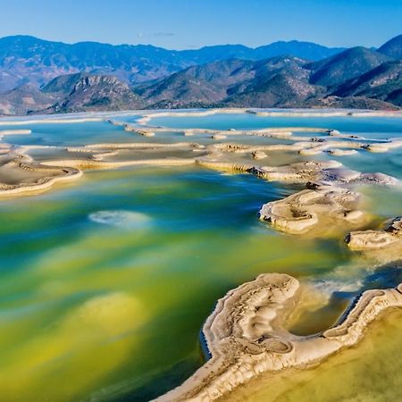 Hierve El Agua Eco Hostel - Confetti Pool Club San Pablo Villa de Mitla 外观 照片