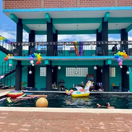 Hierve El Agua Eco Hostel - Confetti Pool Club San Pablo Villa de Mitla 外观 照片