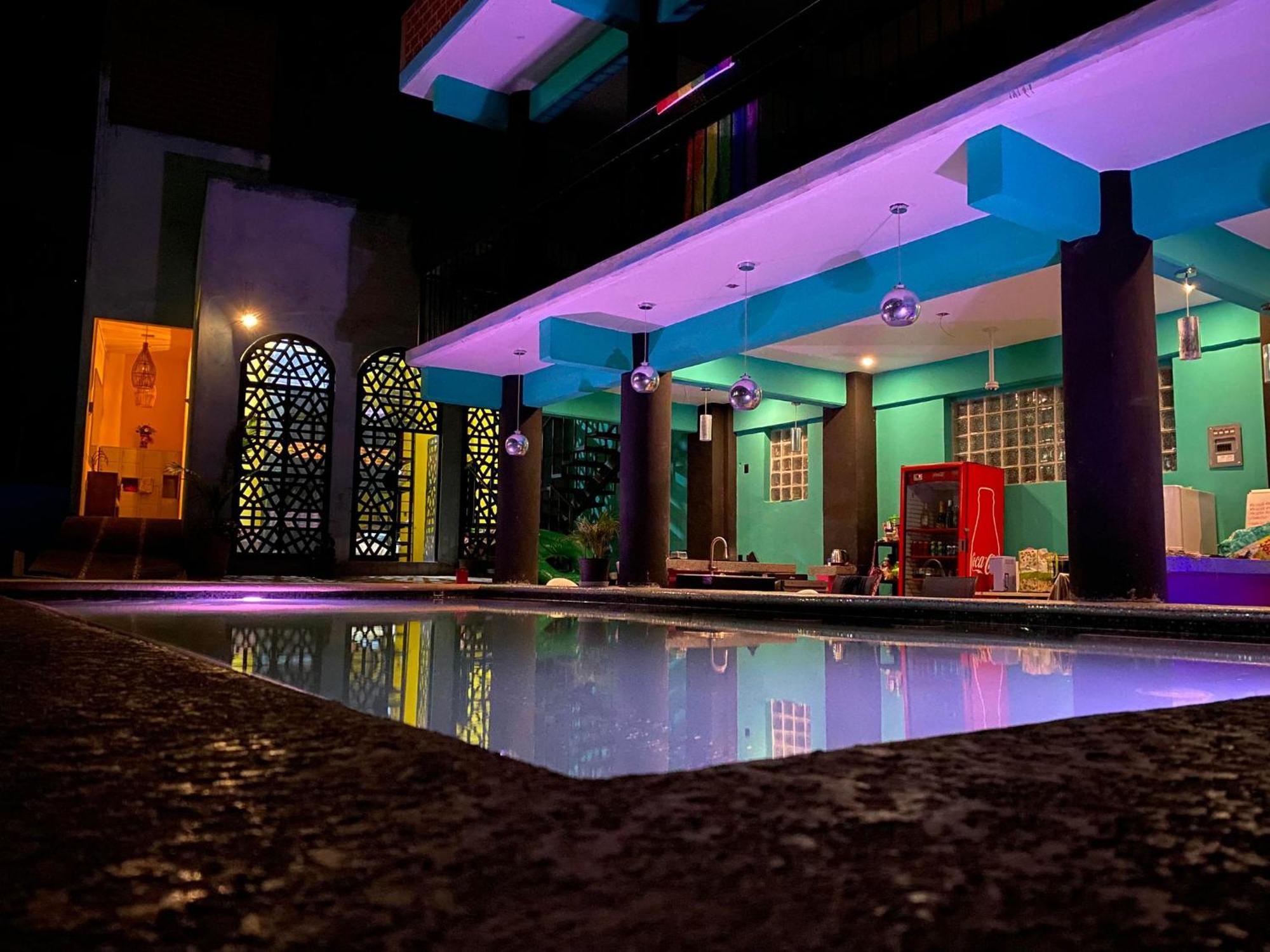 Hierve El Agua Eco Hostel - Confetti Pool Club San Pablo Villa de Mitla 外观 照片